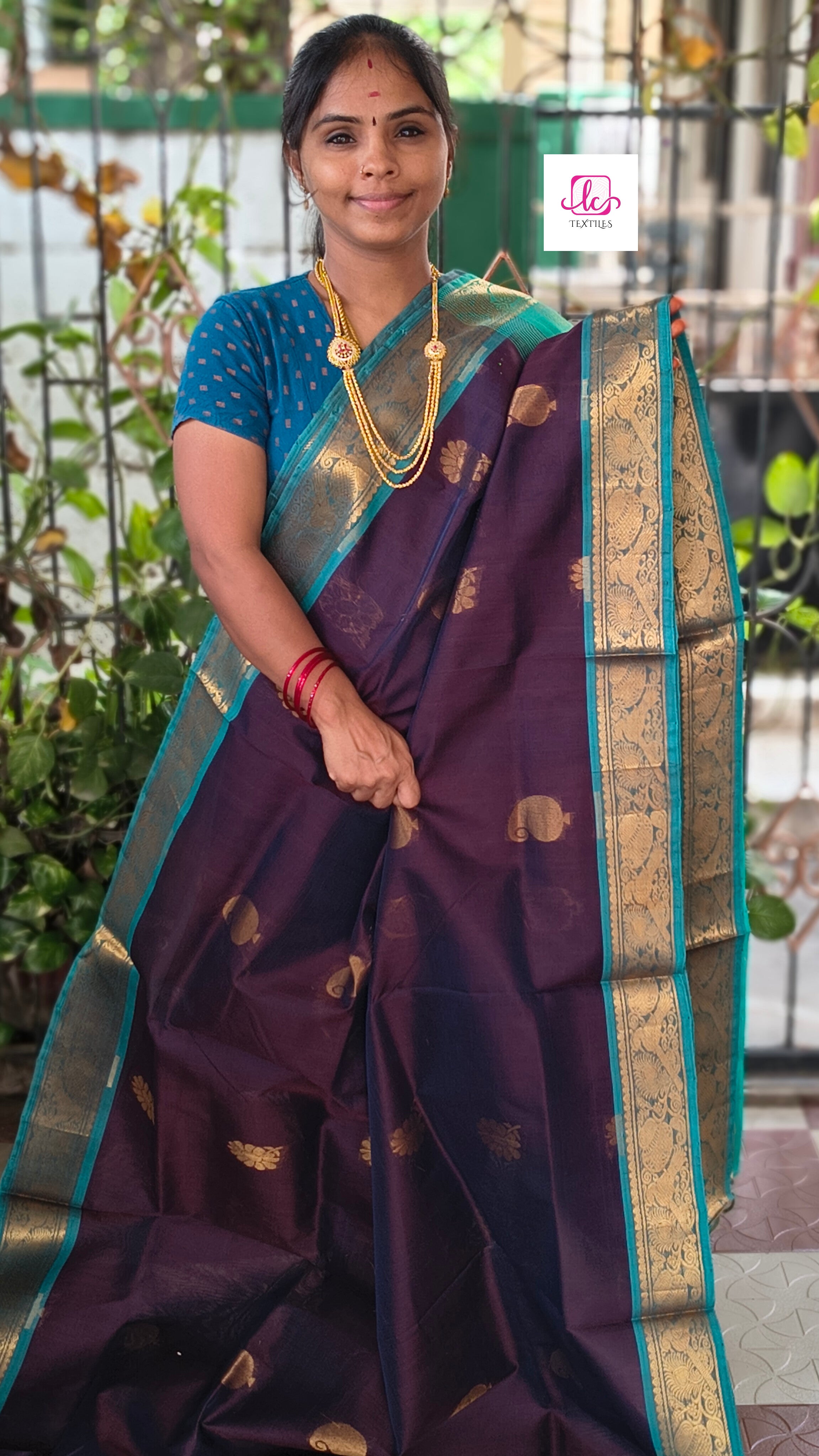 Handloom Kanchi Silk Cotton Butta Navy Blue mixed brown