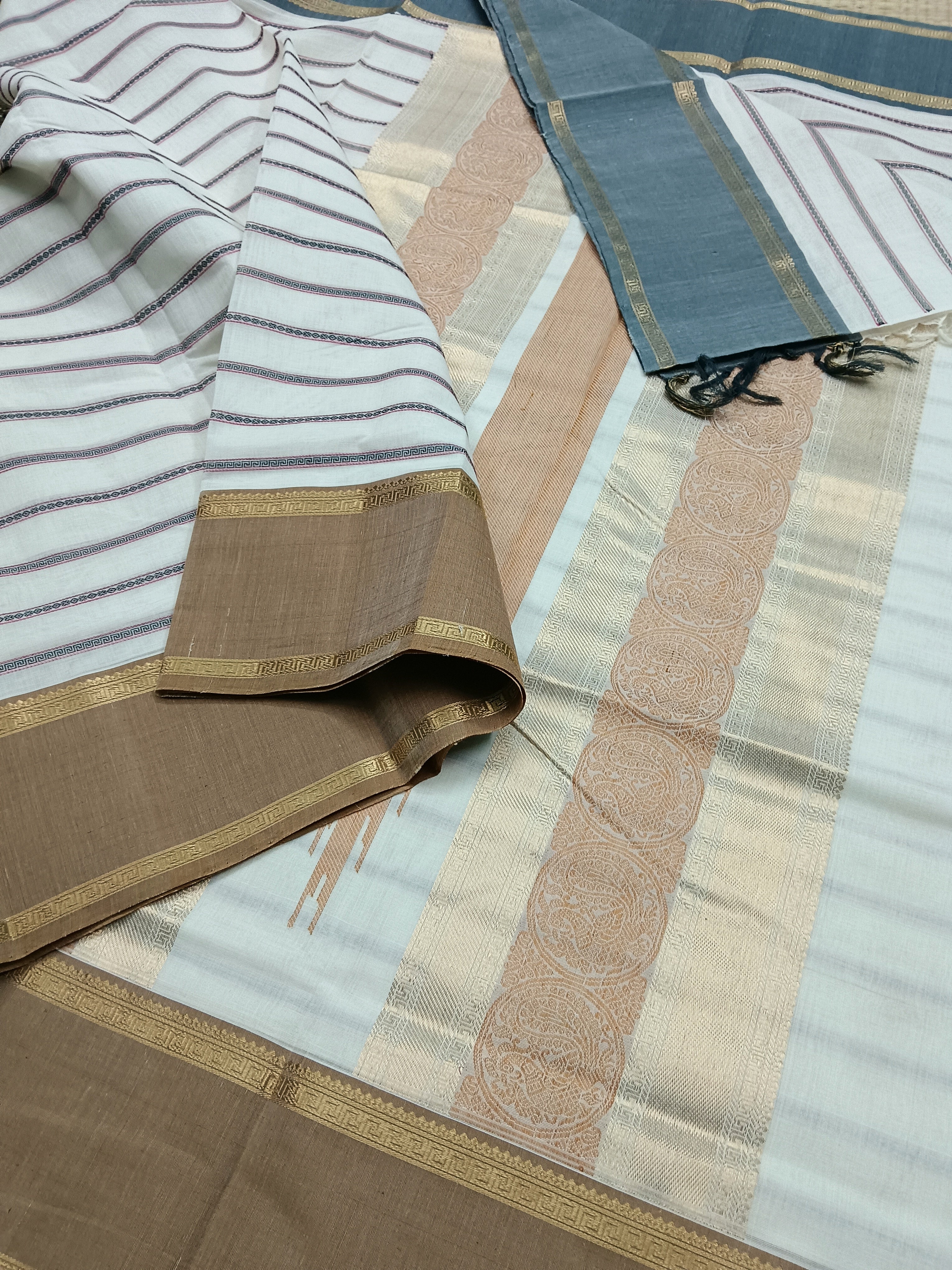Heritage Handwoven cotton -Veldhari-White -23