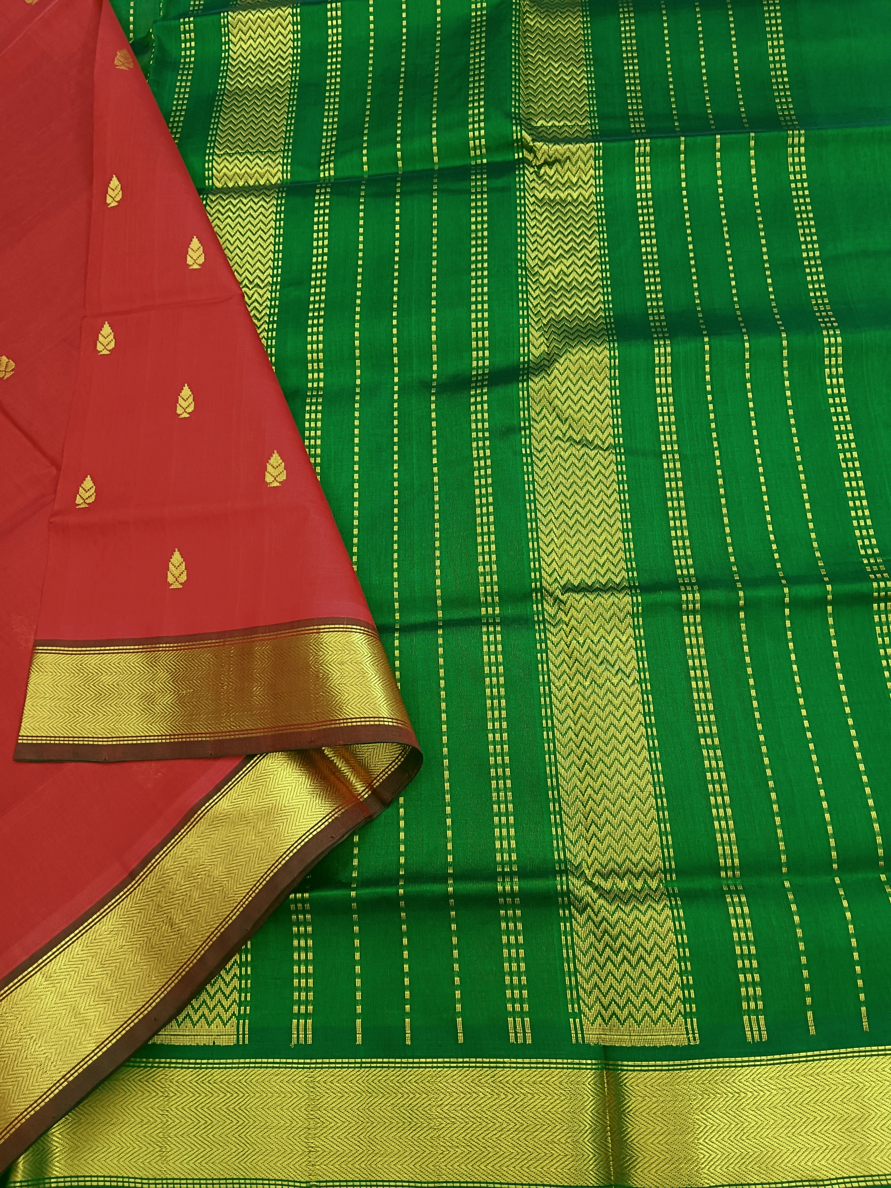 Handloom Kanchi Silk Cotton - Butta - Red- HSC31
