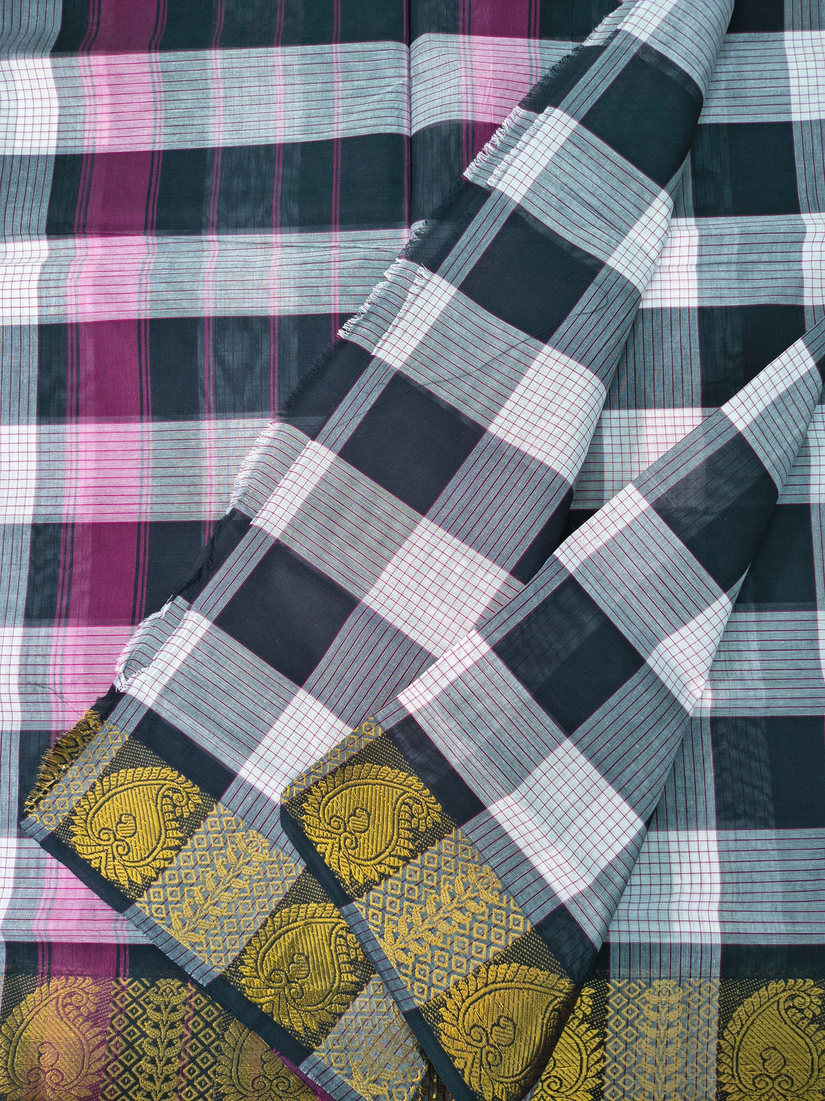 Kandangi Checks-Black & white- KC126