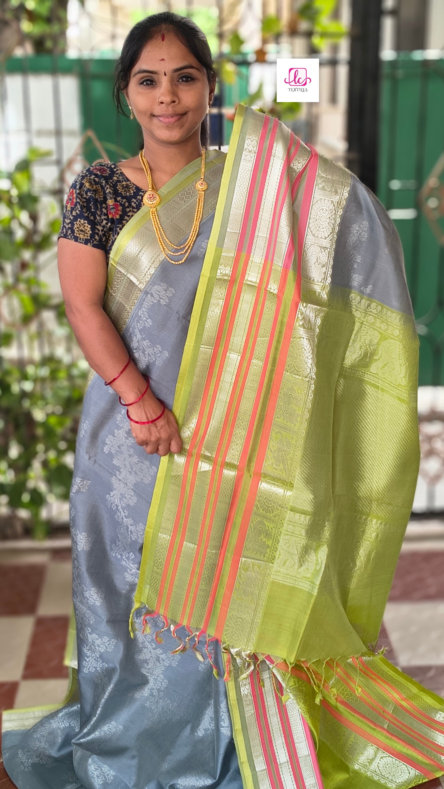 Handloom Kanchi  Silk Cotton All over body design Grey