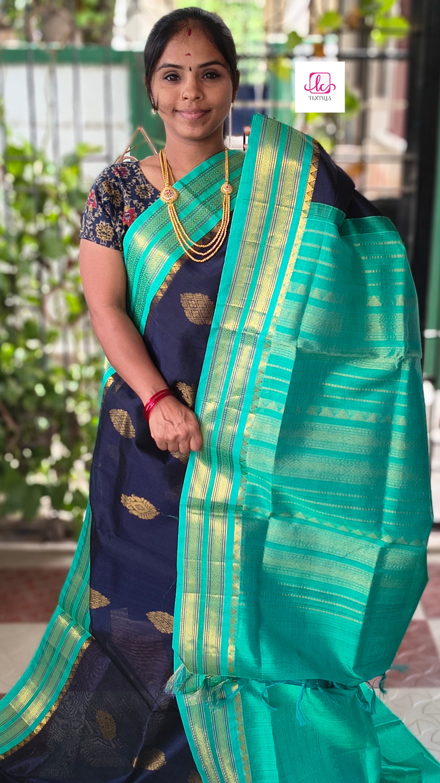 Handloom Kanchi  Silk Cotton Butta Dark Blue 