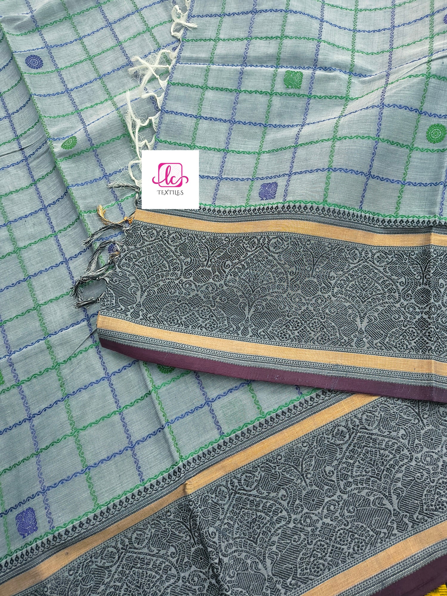 Heritage Handwoven cotton Big Checks Butta Grey 