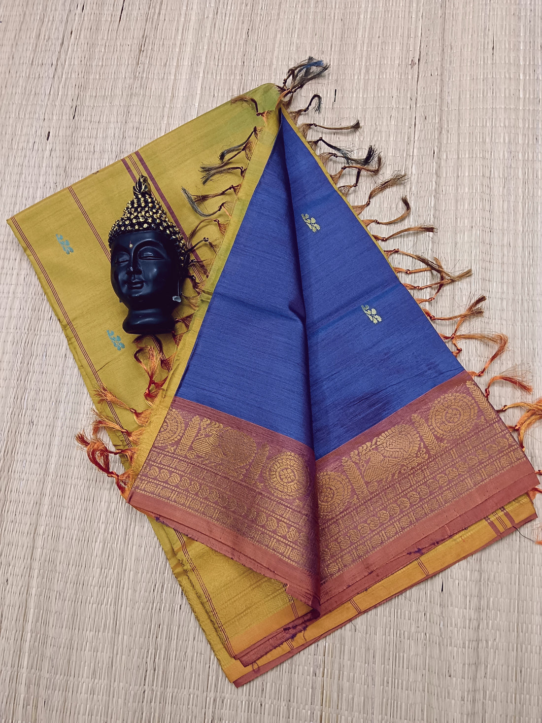 Banana Pith Silk(Vazhai Naar Pattu) - Butta - Persian Blue Dual Tone 09