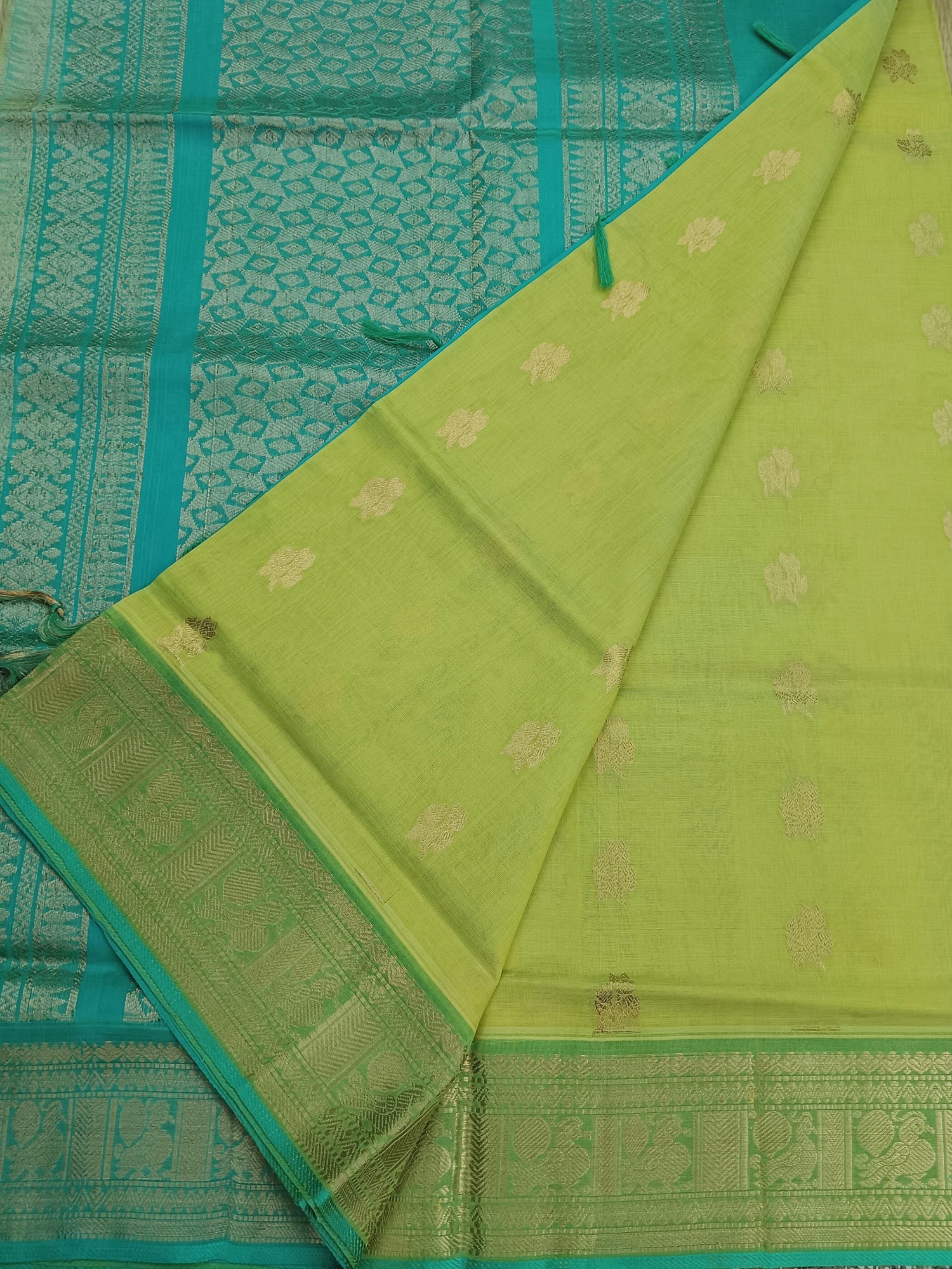 Handloom Kanchi  Silk Cotton - Butta-Lime Green- HSC43