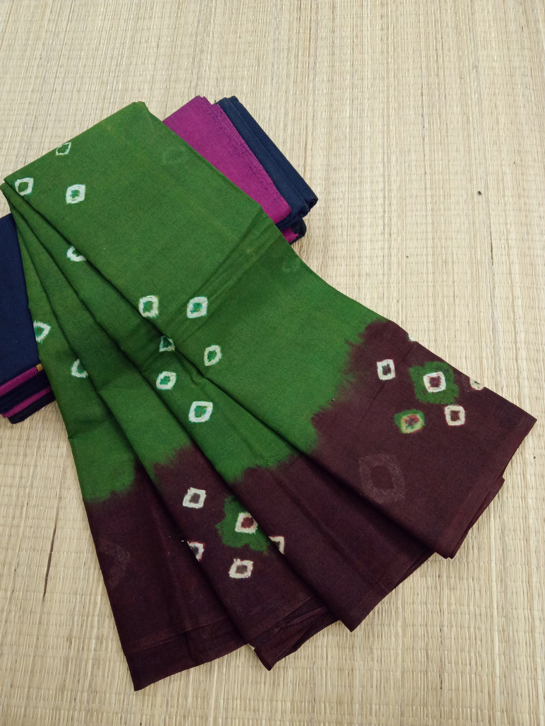 Madurai Sungudi Cotton -Olive green- MS23