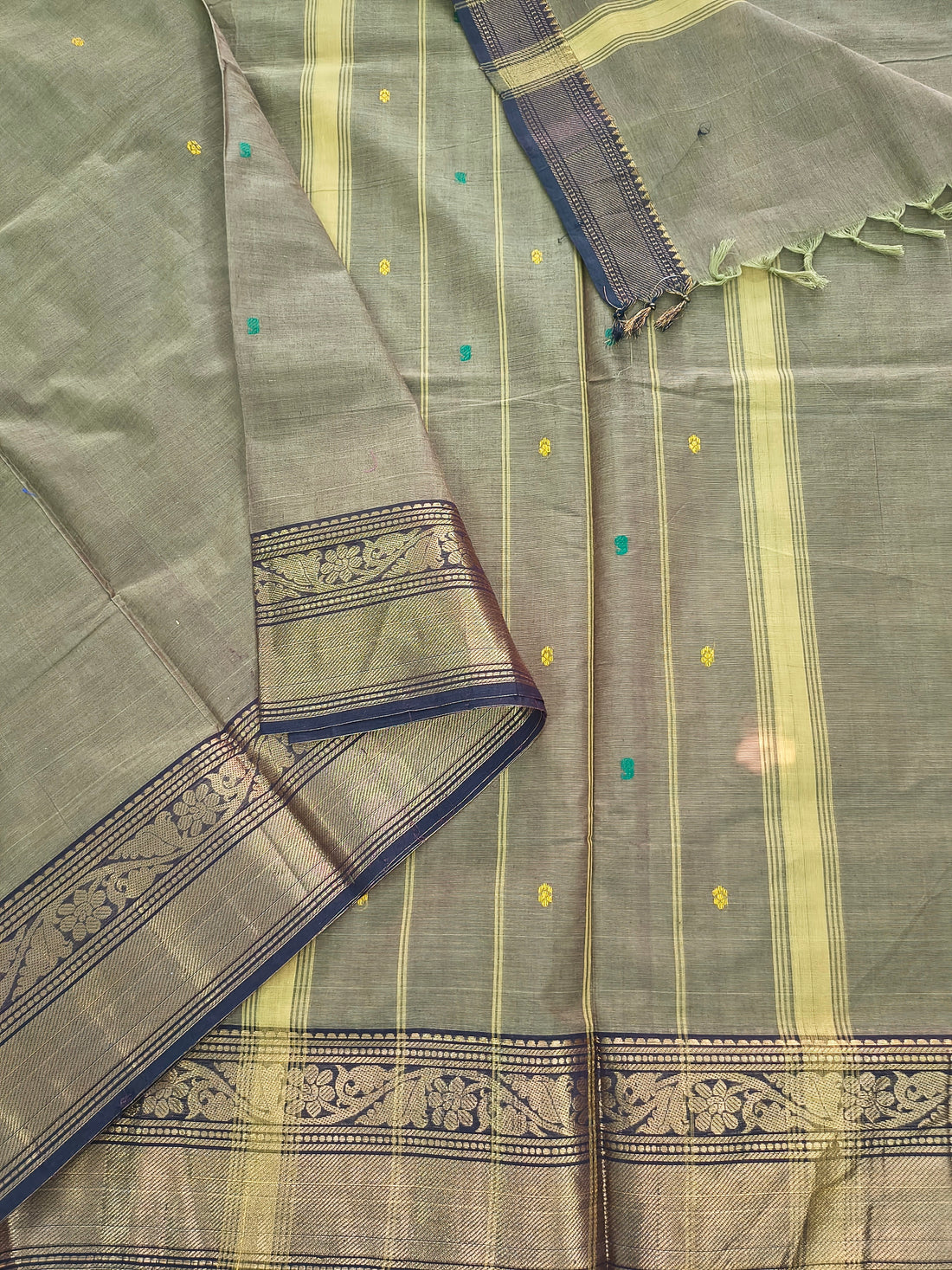 Kanchi Cotton - Festival Fusion - olive grey- KCFB242