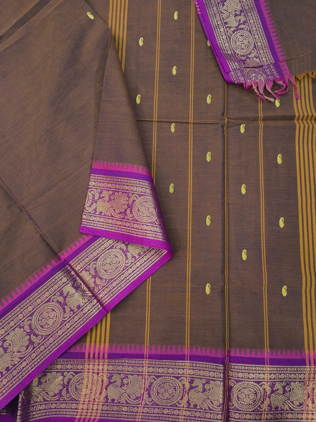 Kanchi Cotton - Festival Fusion - Dark brown- KCFB244