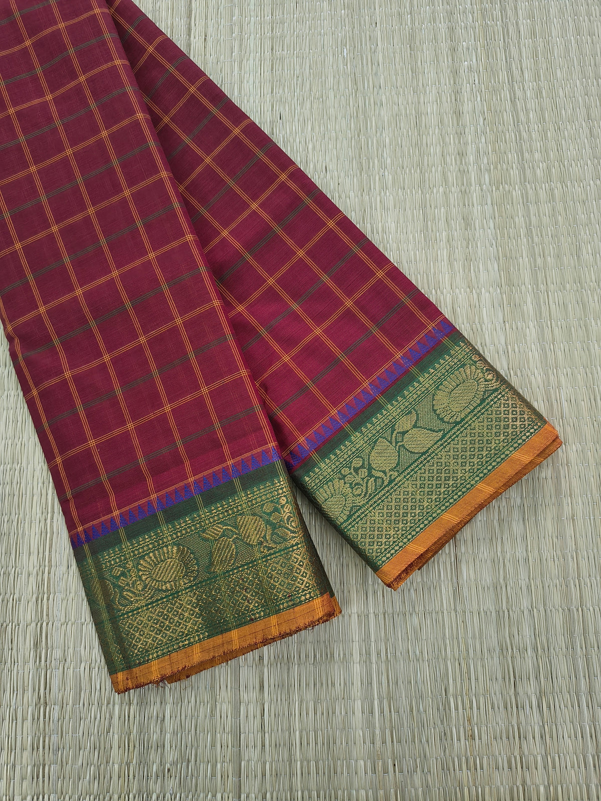 Kandangi Checks- maroon- KC155