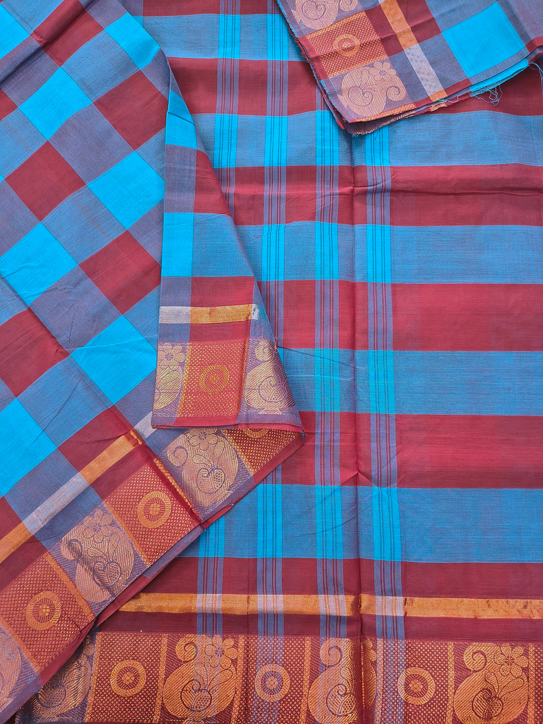 Kandangi Checks- sky blue with maroon red- KC146