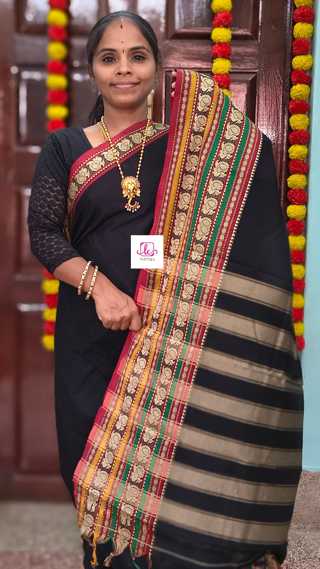 Narayanapet cotton - Plain-Black-NPC17