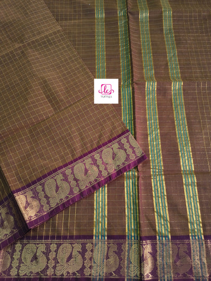 Kandangi Checks Khaki mixed maroon