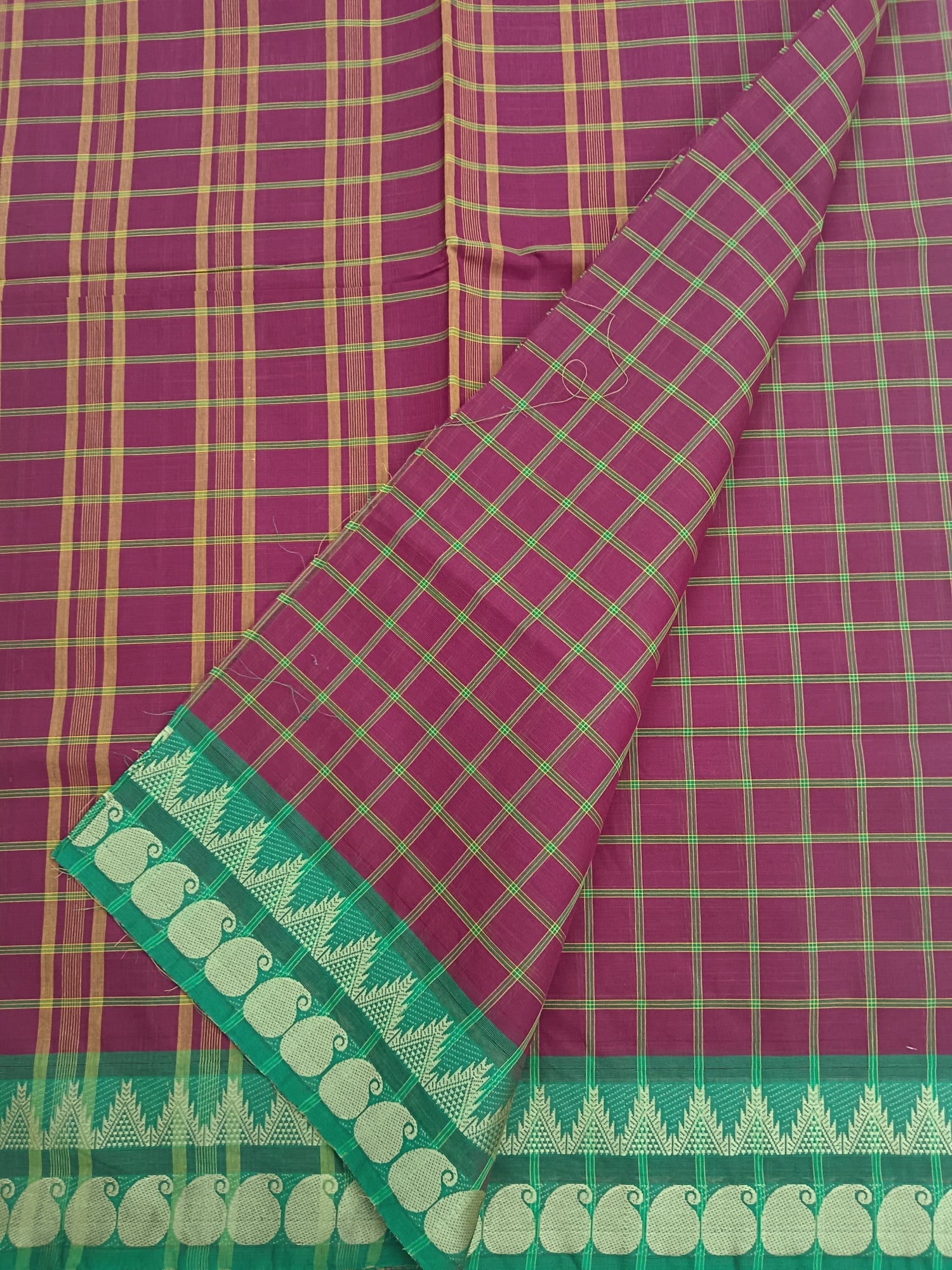 Kandangi Checks Maroonish Red