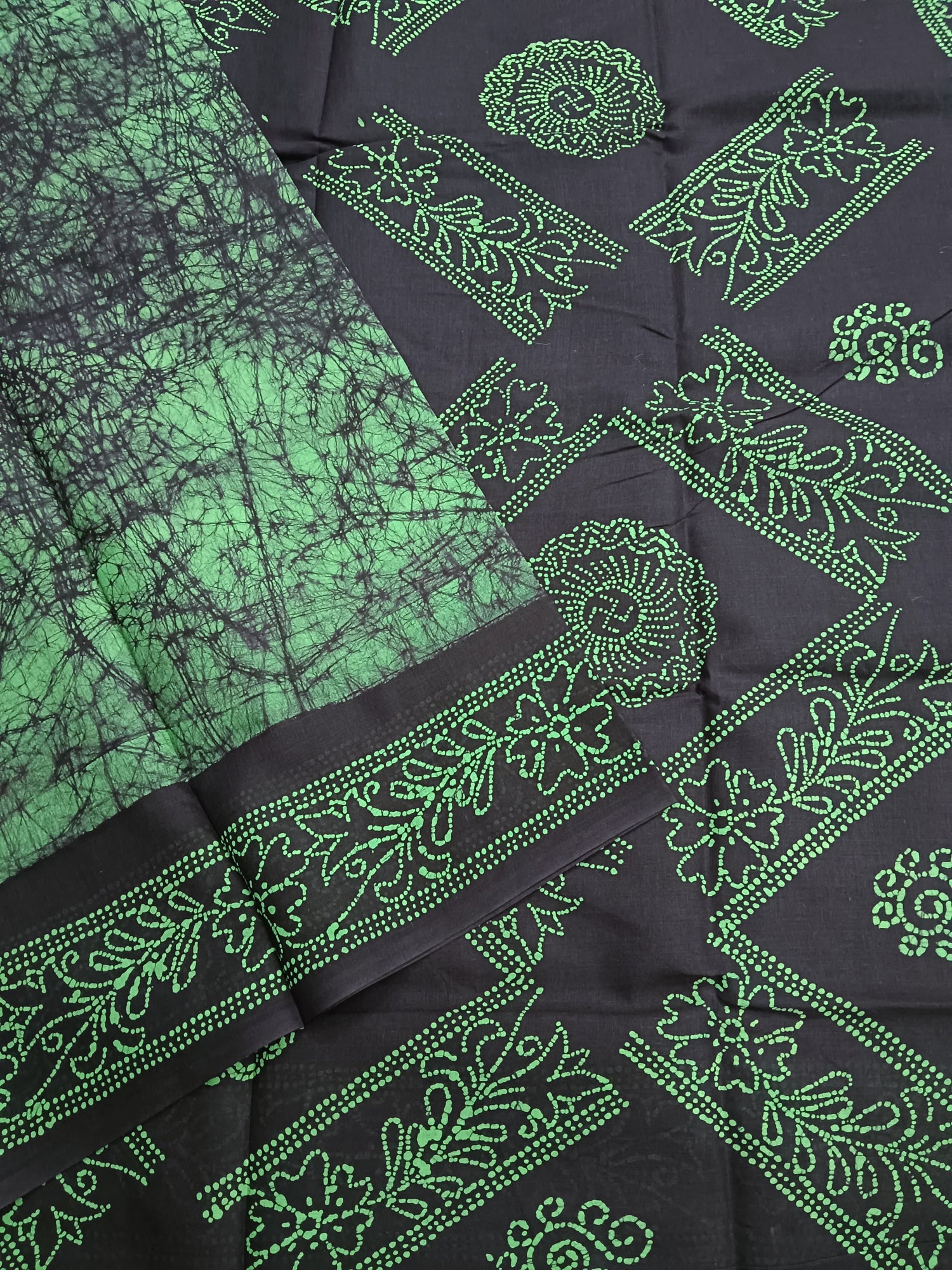Madurai Sungudi Cotton Brown with Light Neon Green