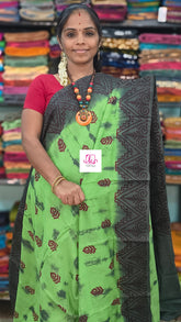 Madurai Sungudi Cotton Soft cotton Pastal parrot green