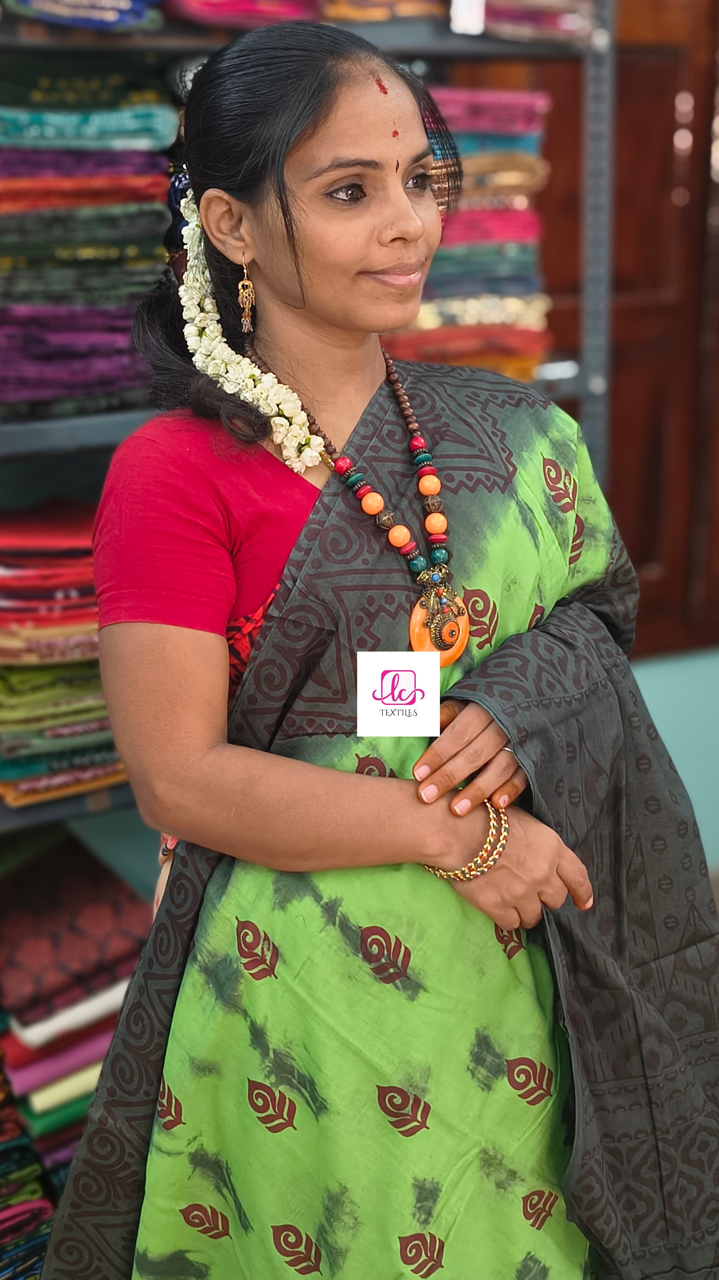 Madurai Sungudi Cotton Soft cotton Pastal parrot green
